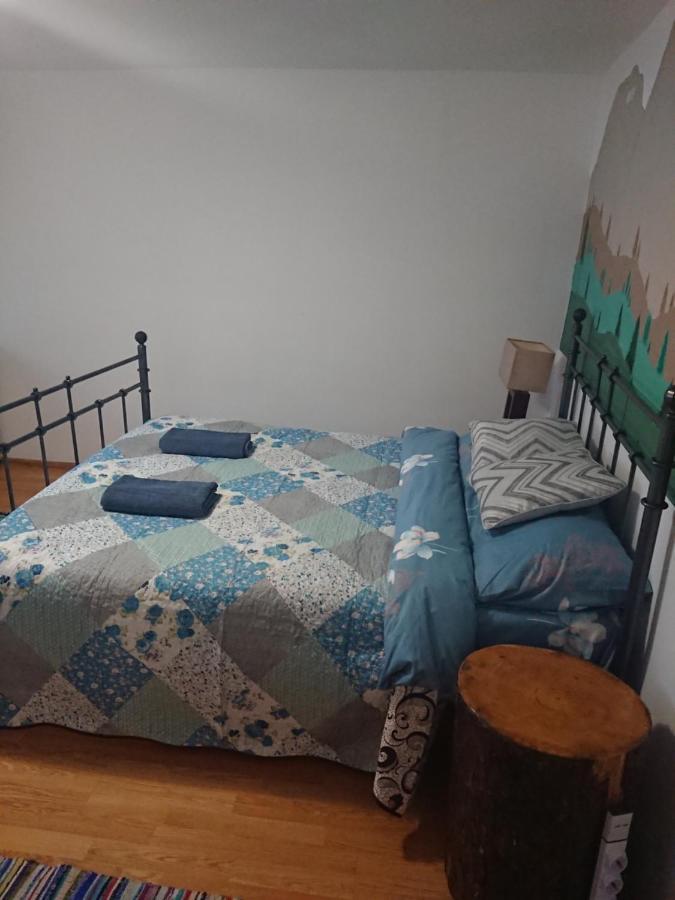 Katy'S Studio Apartment Brasov Bagian luar foto